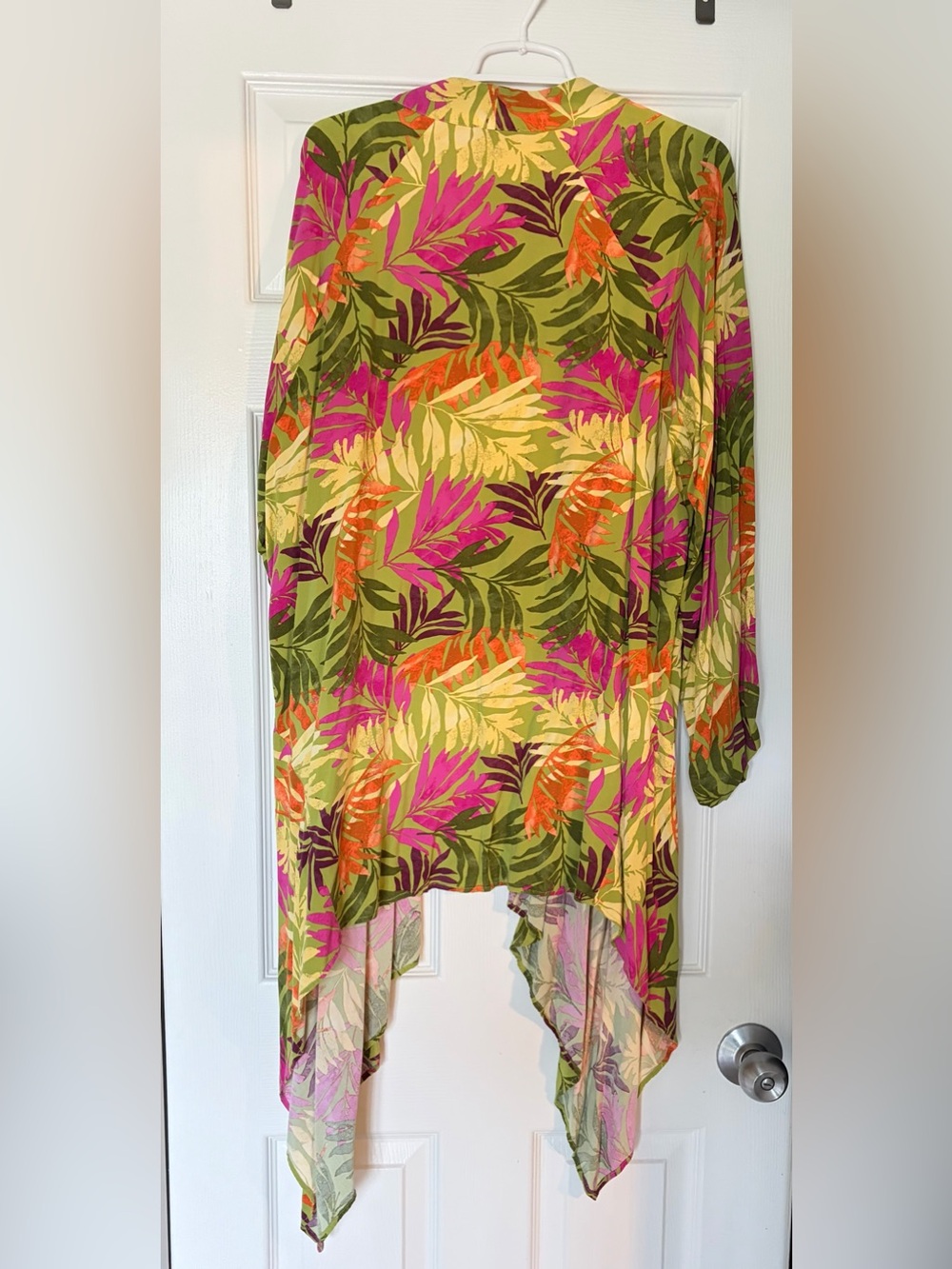 Jessica Simpson Tropical Leaf Open Front Kimono - Green, Pink & Orange - Picture 2 of 3